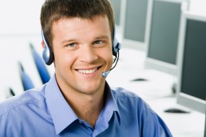 qualities of a good help desk agent